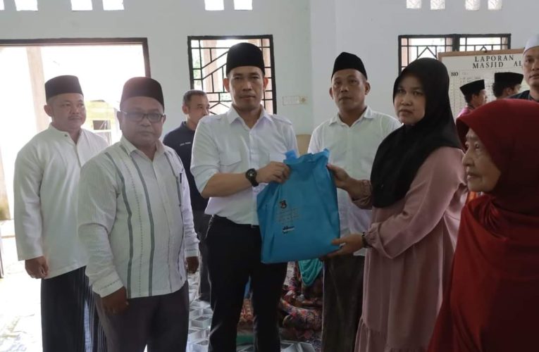 Pjs. Bupati Tanjabbar Kunker dan Safari Jumat di Desa Teluk Kulbi
