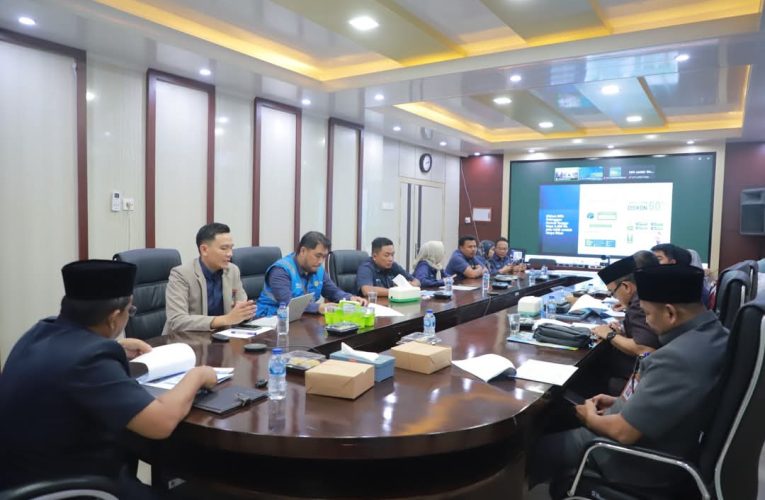 Bupati Tanjab Barat dan PLN UP 3 Jambi Bahas Program Diskon Listrik untuk Ringankan Beban Masyarakat
