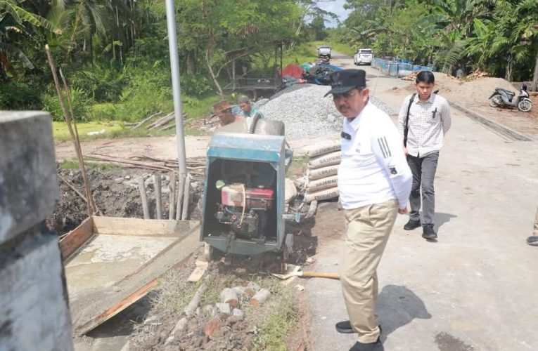 Percepat Pembangunan! Bupati Anwar Sadat Pastikan 13 Oprit Jembatan Segera Rampung
