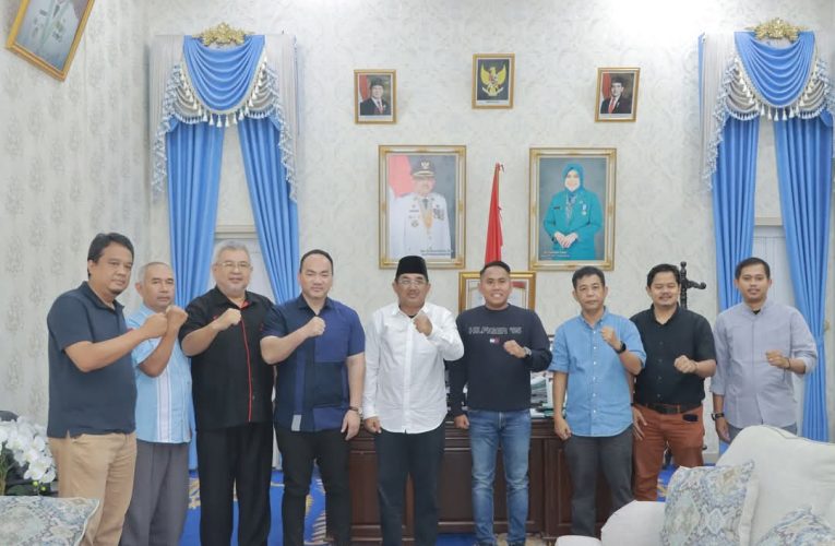 Ketua Komisi II DPRD dan Bupati Tanjab Barat Bahas Proyek Strategis Energi Bersih Bersama Calon Investor