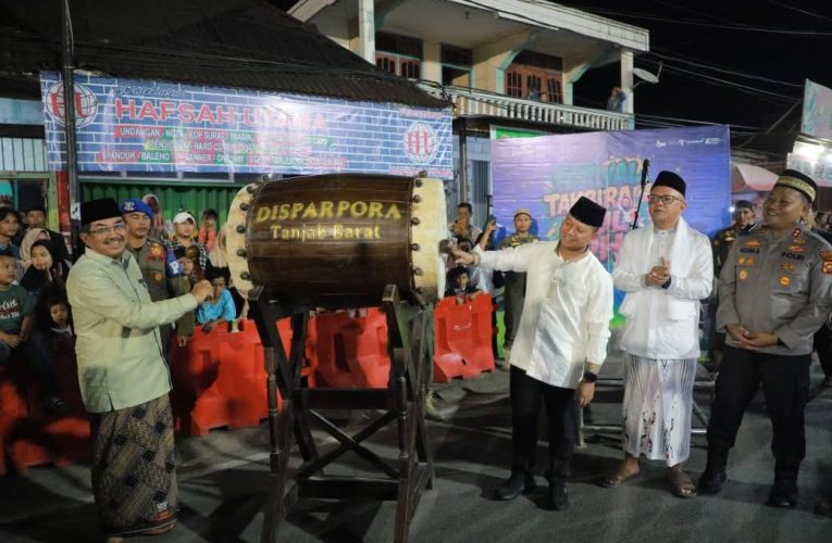 Takbiran Bernuansa Budaya dan Religi, Bupati Anwar Sadat Ajak Warga Pererat Silaturahmi