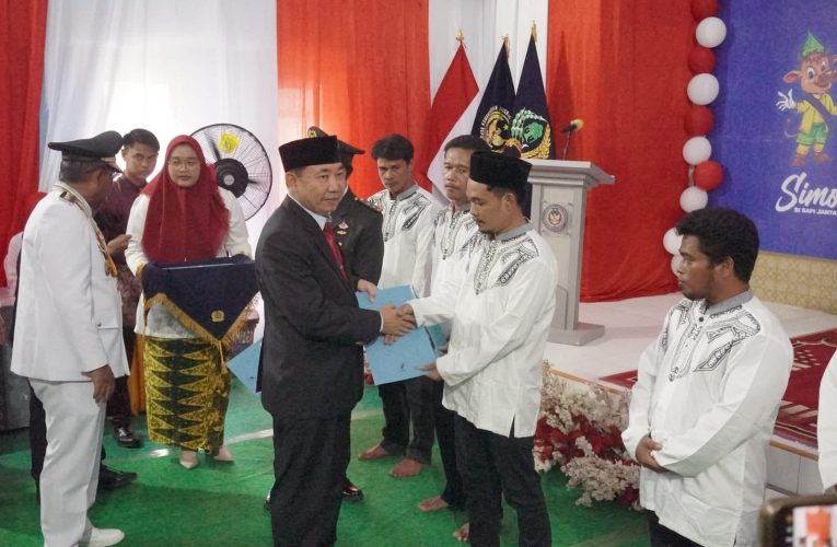 Ketua DPRD Hamdani SE Beri Pesan Haru Saat Serahkan Remisi HUT RI ke-80 di Lapas Kuala Tungkal