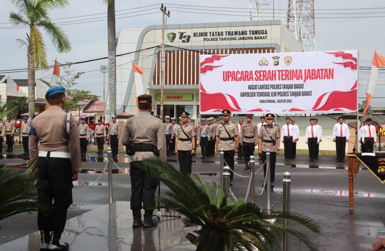 Sertijab Polres Tanjab Barat, Kapolres Harap Pejabat Baru Amanah dalam Bertugas